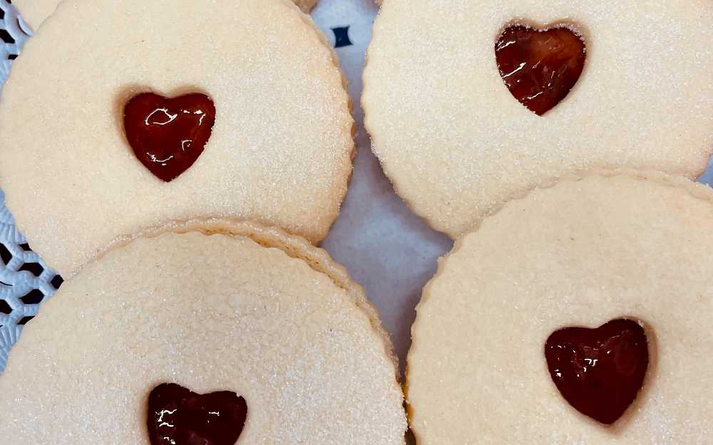 heart biscuites